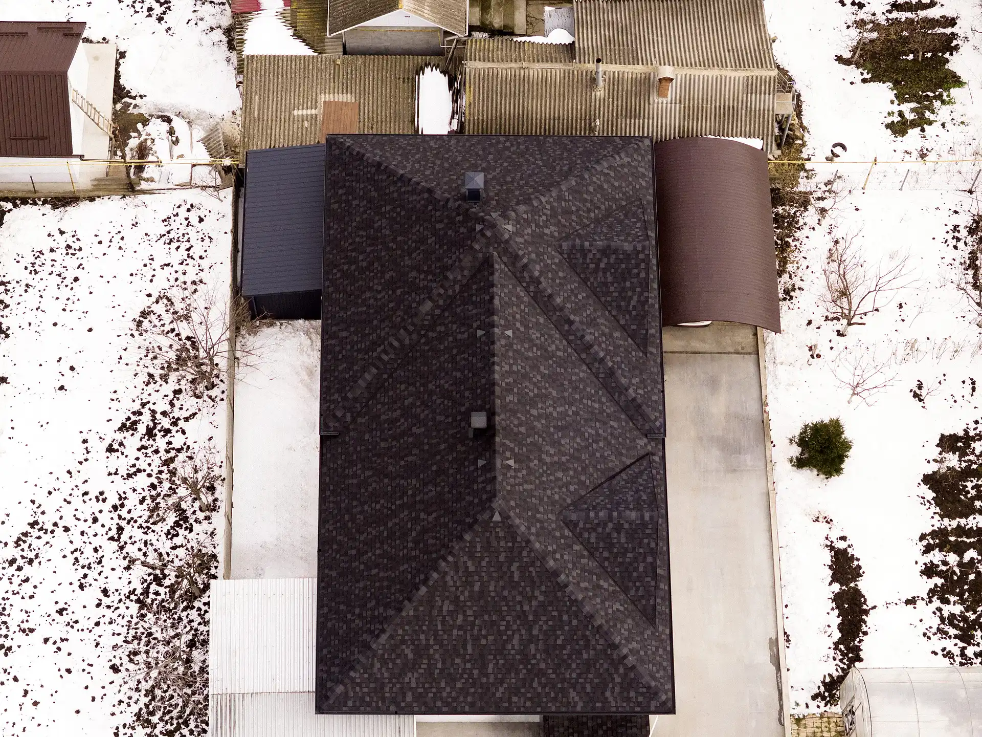 Кровля из битумной черепицы