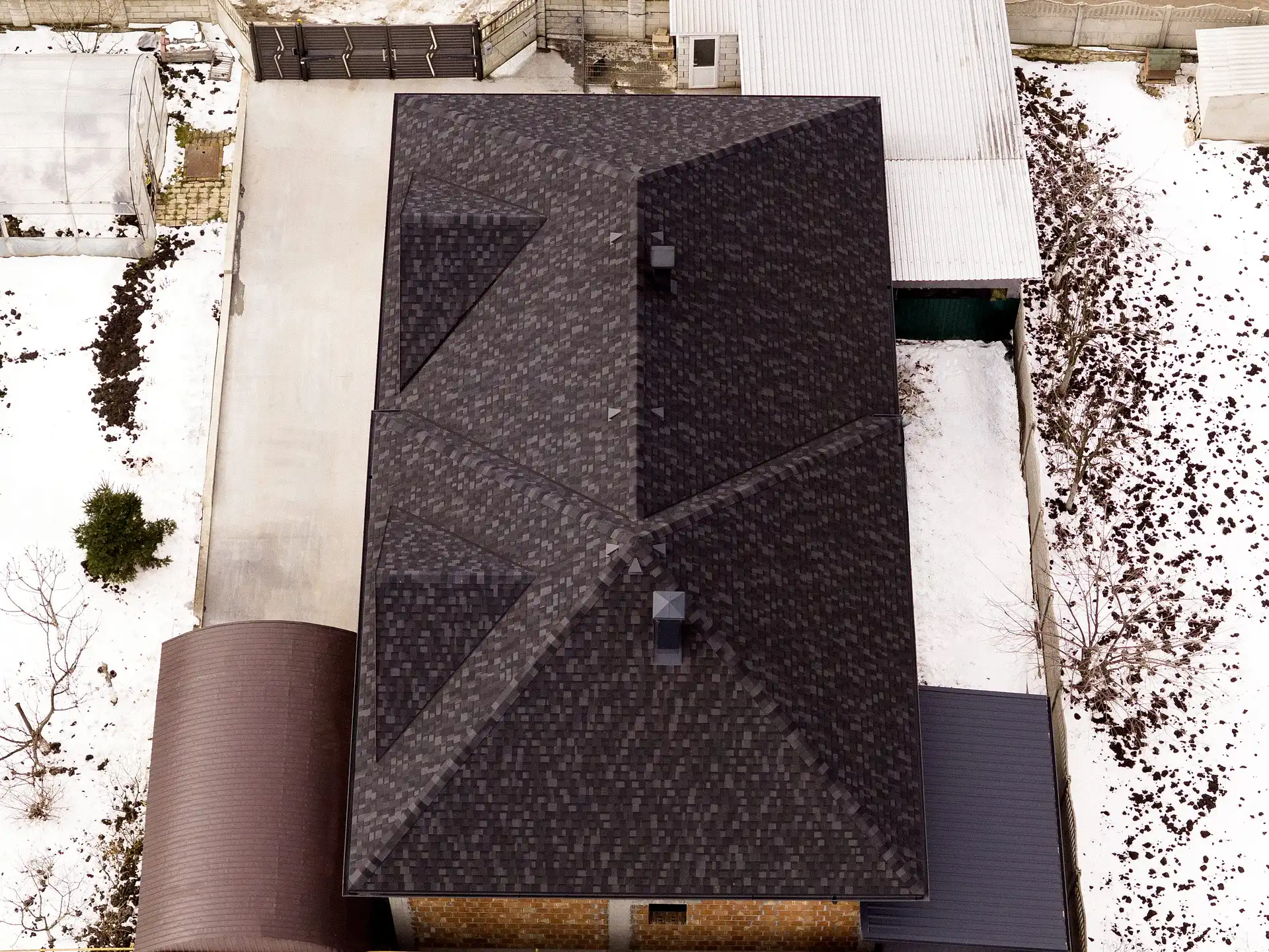 Кровля из битумной черепицы