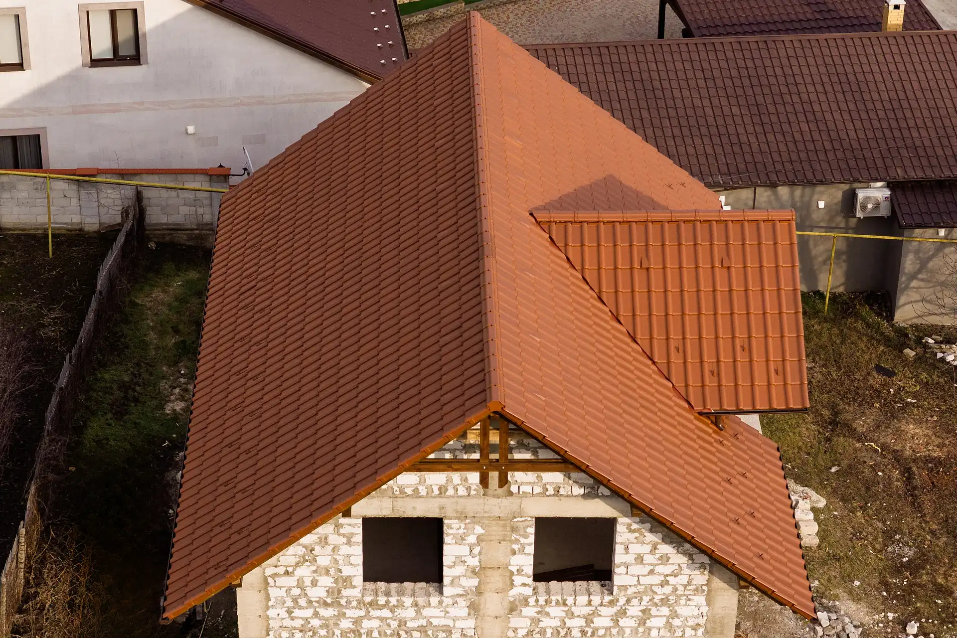 Кровля из керамической черепицы