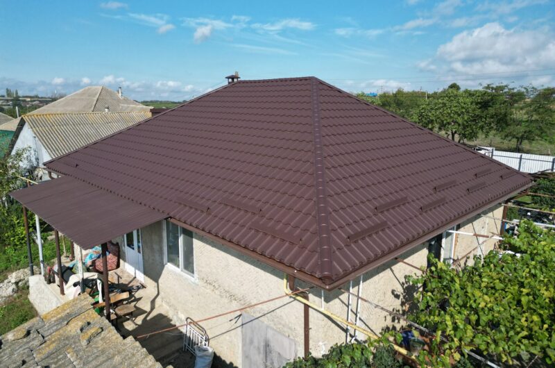 Țiglă metalică, Arctica, Coreea V-Matt, RAL – 8017, Hîrbovăț, Anenii Noi