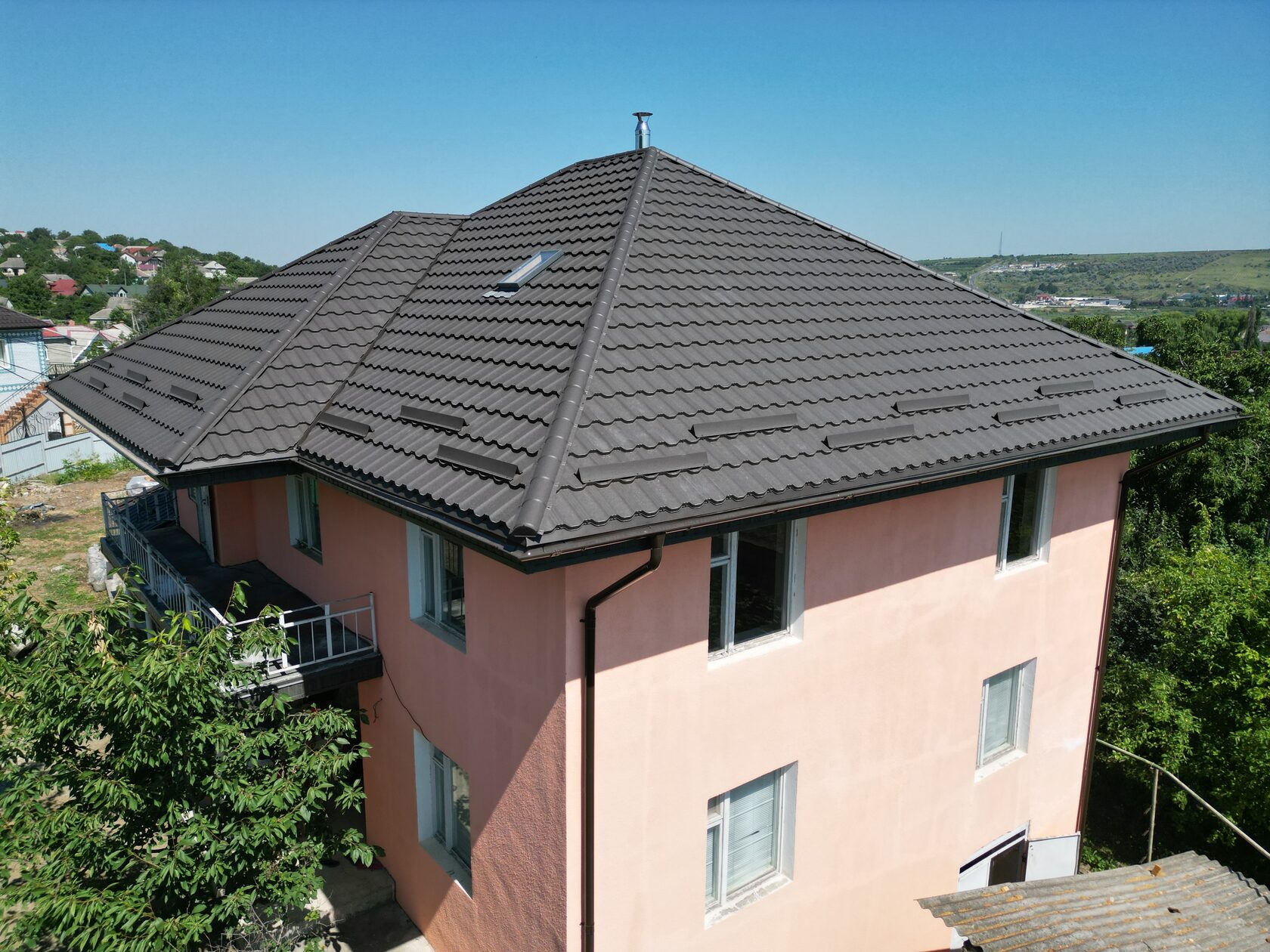 Țiglă metalică, SSAB, RAL – 8019, Costești, Ialoveni