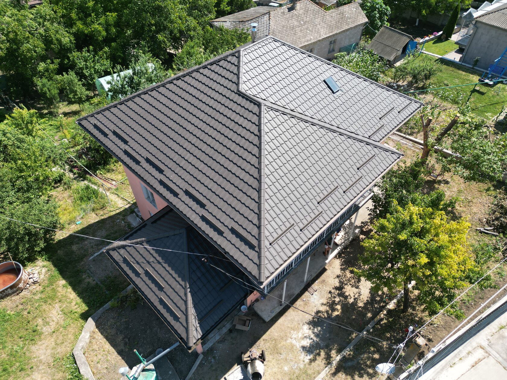 Țiglă metalică, SSAB, RAL – 8019, Costești, Ialoveni