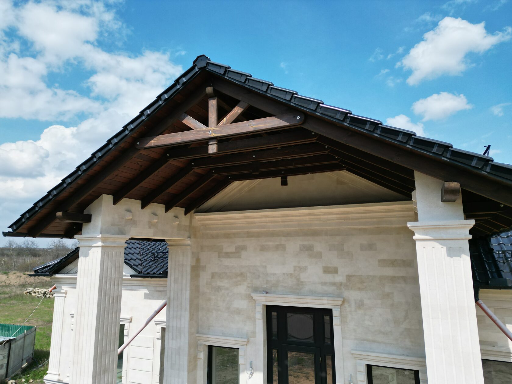 Керамическая черепица, Creaton Futura, Negru Noblesse, Кожушна, Страшены