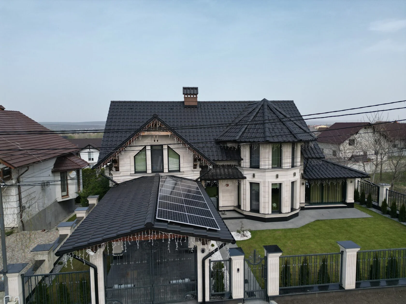 Țiglă ceramică, Creaton, Balance, Negru mat, Sîngera