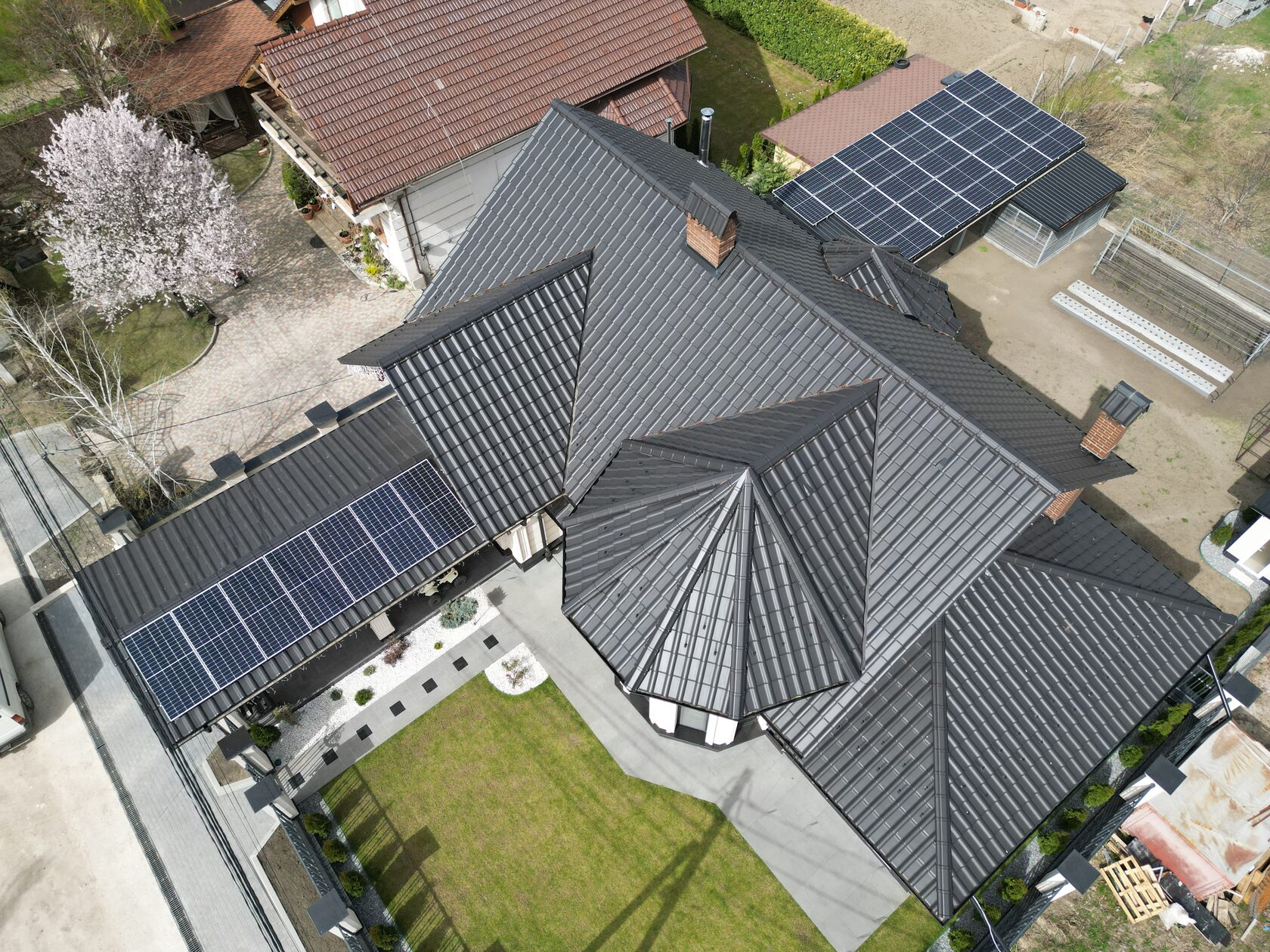 Țiglă ceramică, Creaton, Balance, Negru mat, Sîngera