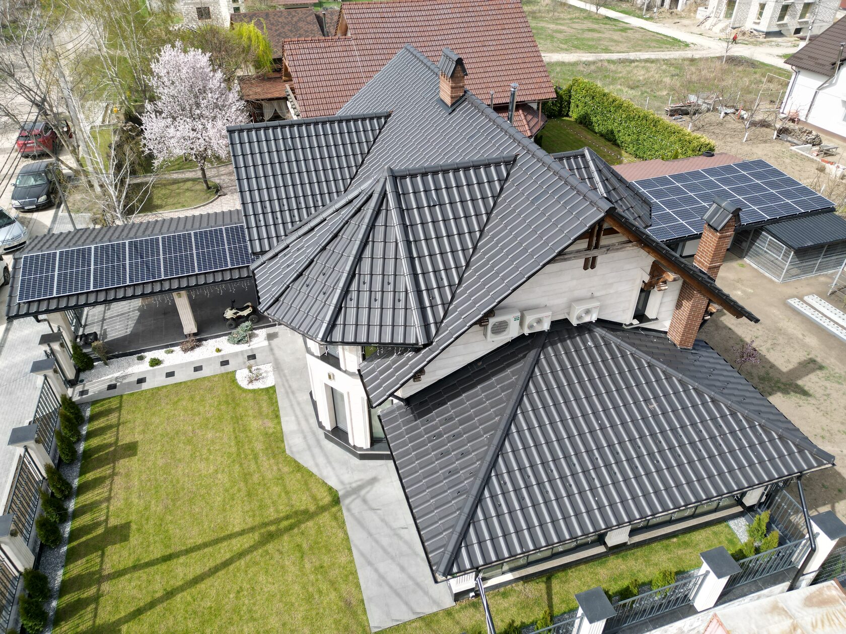 Țiglă ceramică, Creaton, Balance, Negru mat, Sîngera