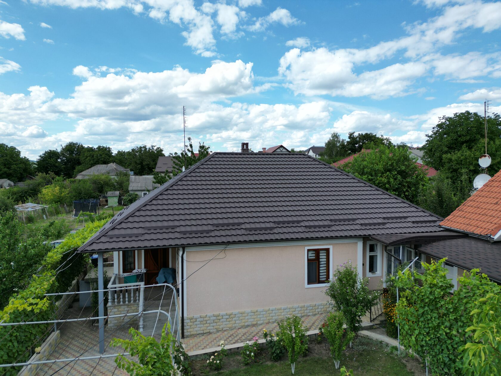 Țiglă metalică, Simetrica, Suruceni, Ialoveni