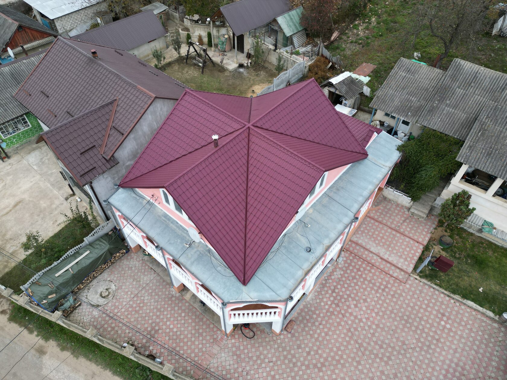 Țiglă metalică, Arctica, Condrița, Chișinău