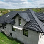Acoperiș cu țiglă metalică în Republica Moldova