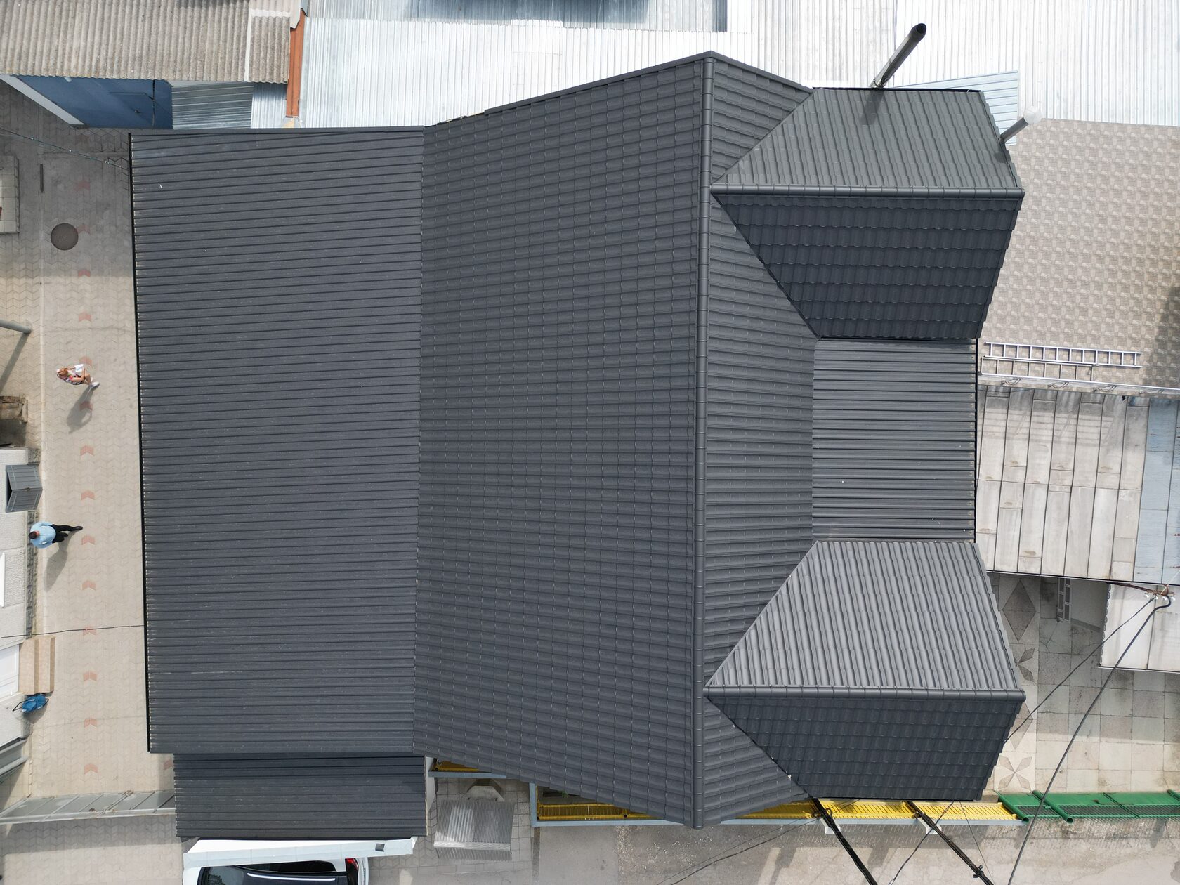 Țiglă metalică Arctica, SSAB 9005, or. Edineț