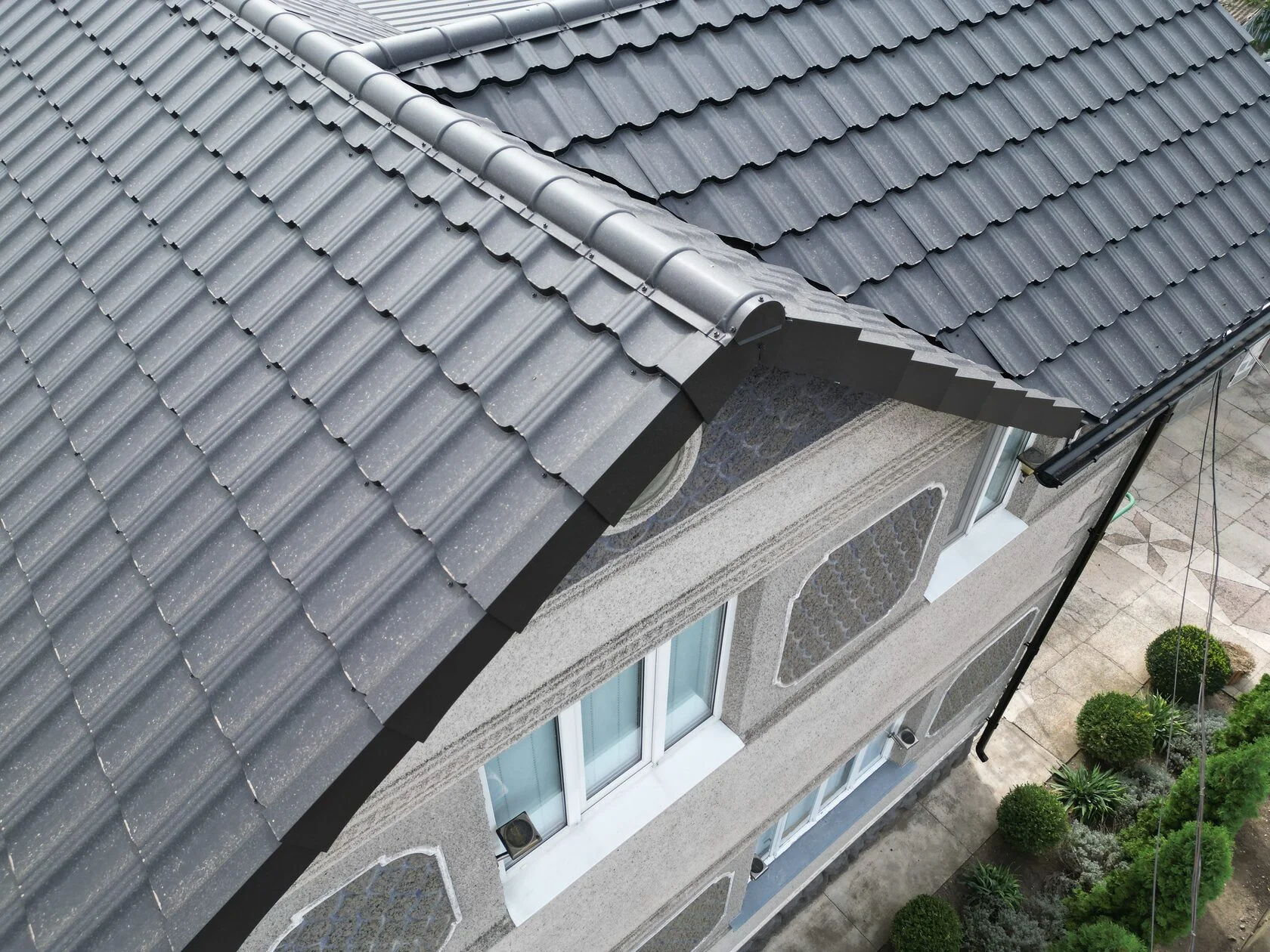 Țiglă metalică Arctica, SSAB 9005, or. Edineț