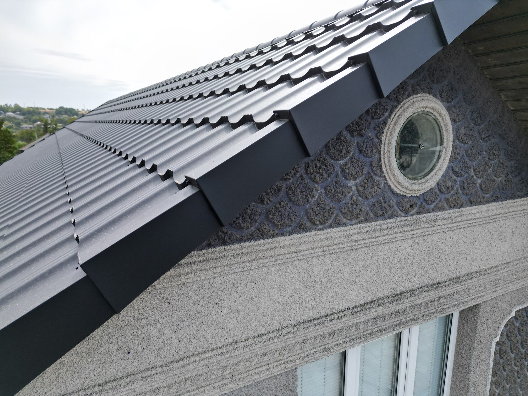 Țiglă metalică Arctica, SSAB 9005, or. Edineț