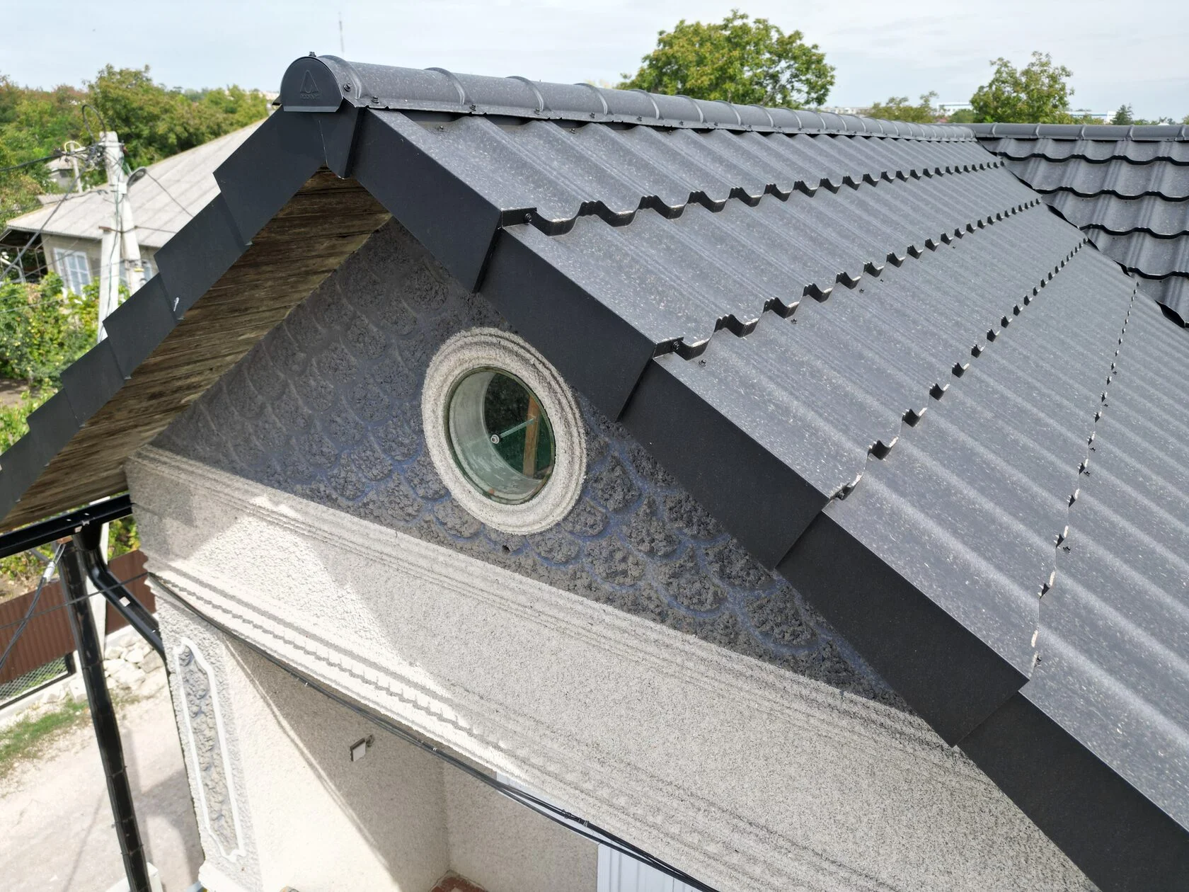 Țiglă metalică Arctica, SSAB 9005, or. Edineț