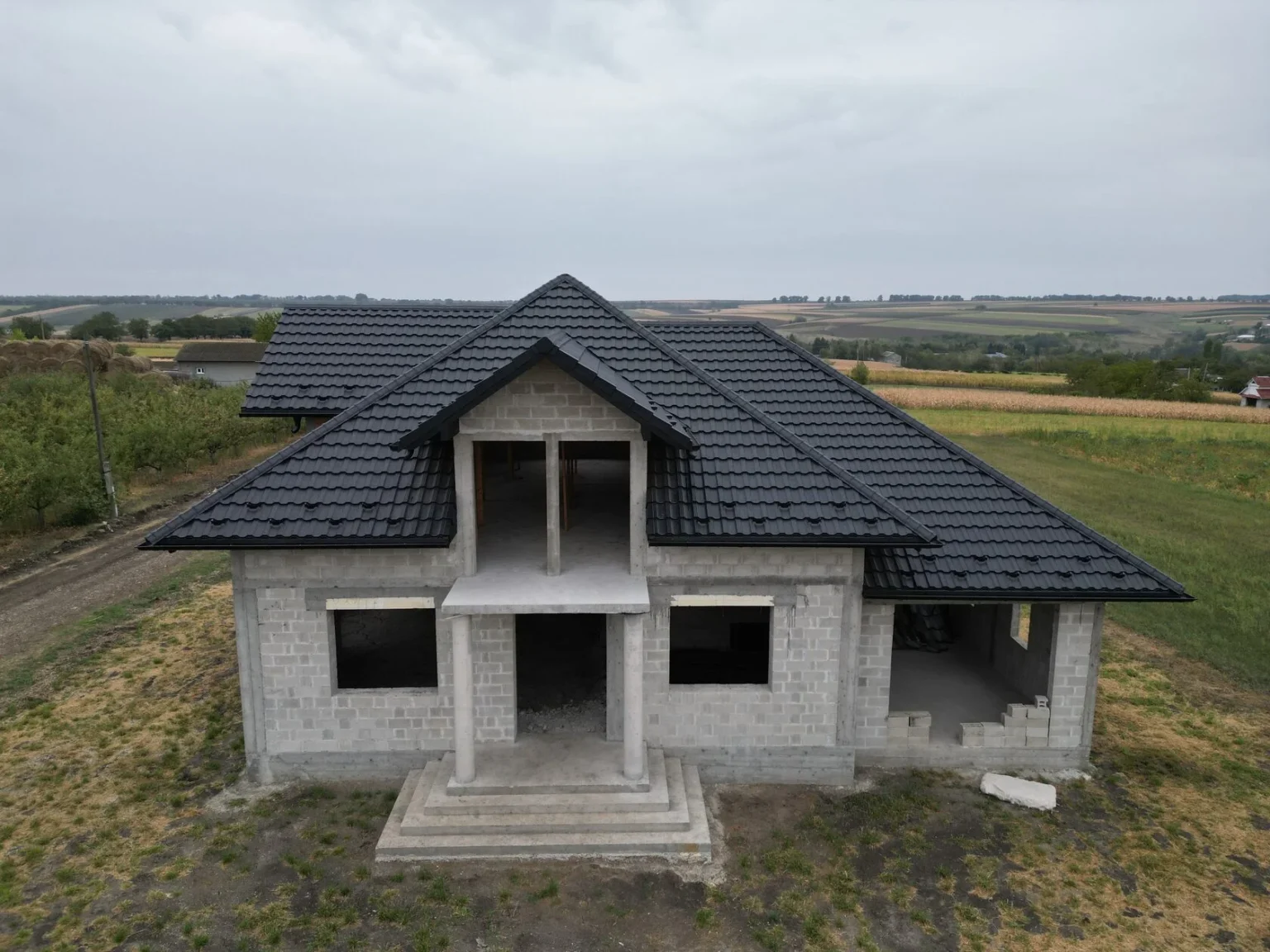 Țiglă metalică, SSAB, RAL 9005, Corjeuți, Briceni