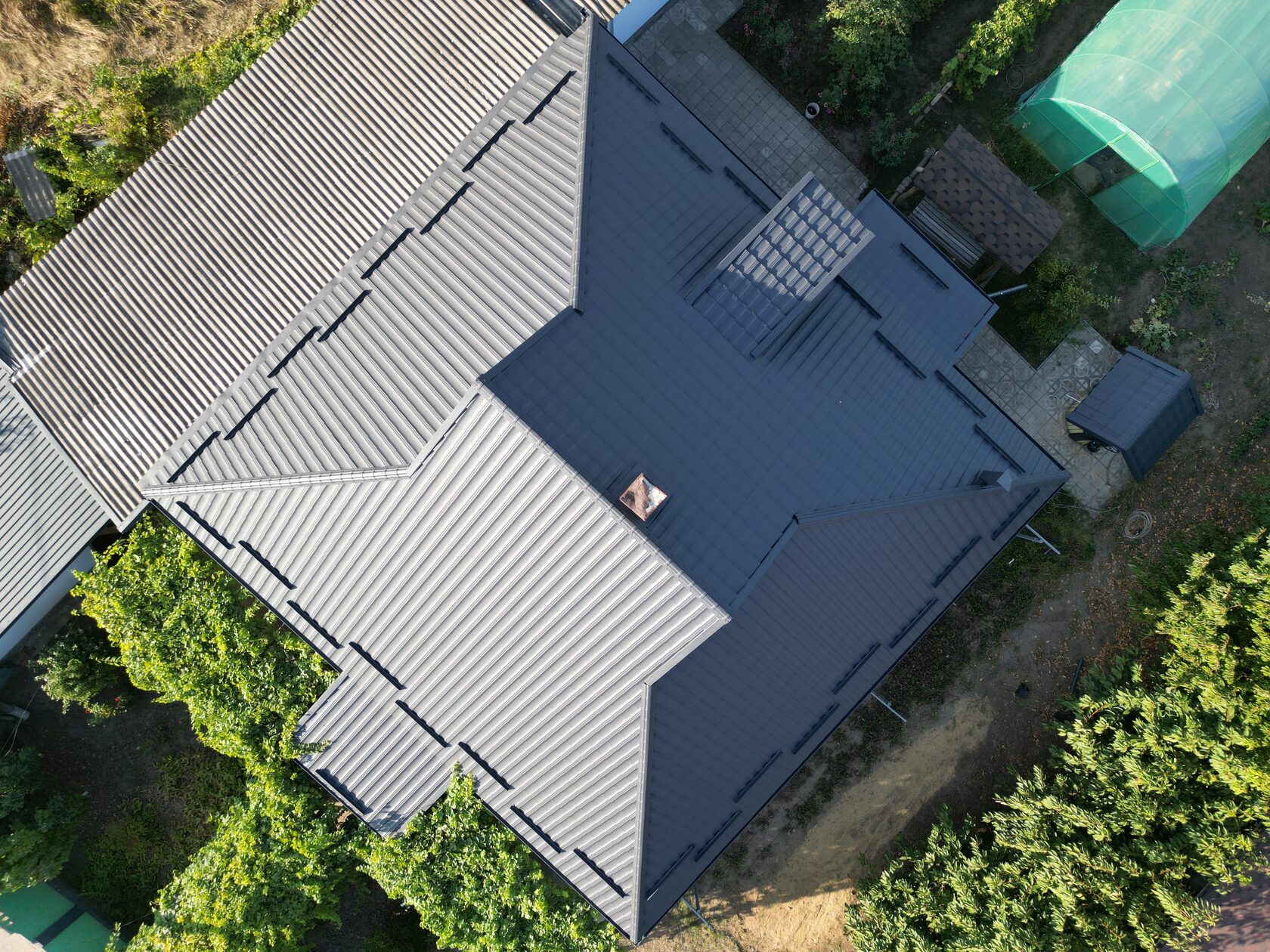 Țiglă metalică, Simetrica, Cojușna, Strășeni