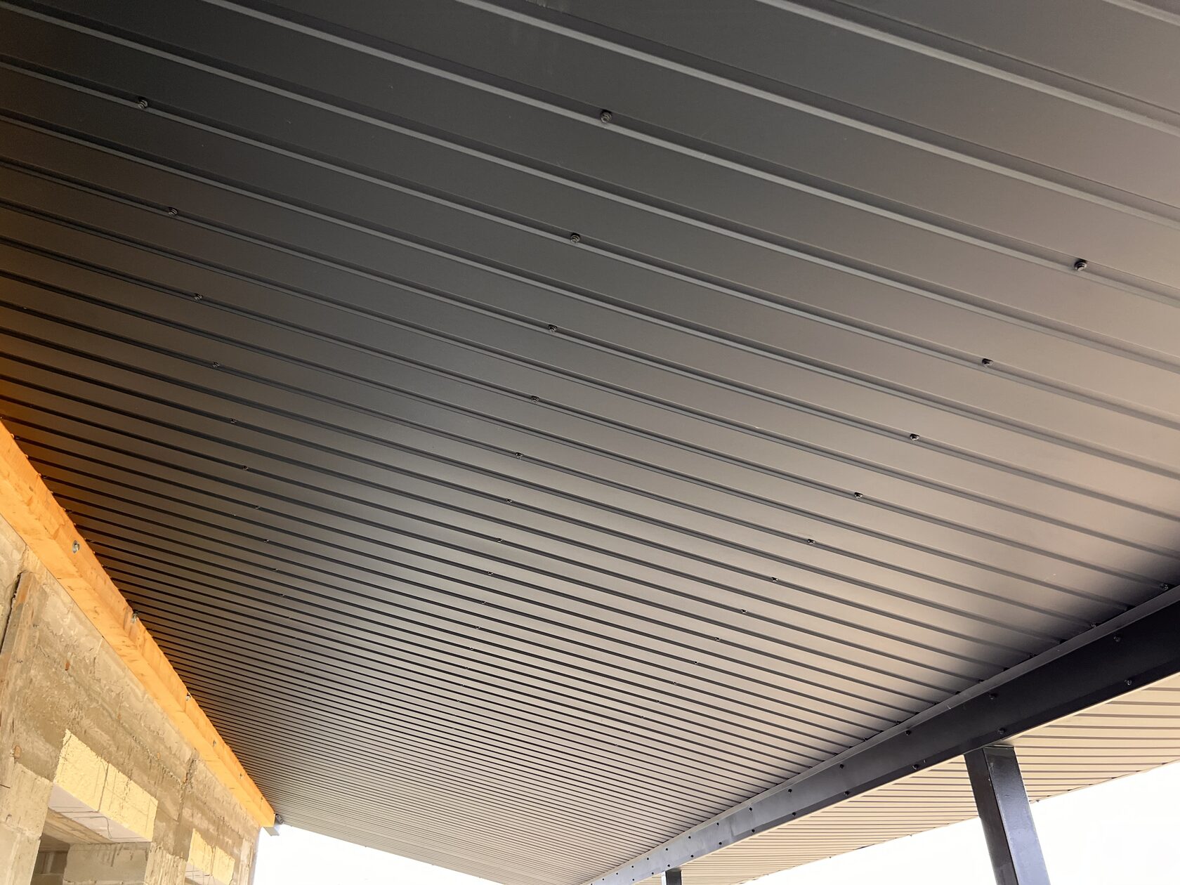 Țiglă metalică, SSAB, RAL 9005, Corjeuți, Briceni