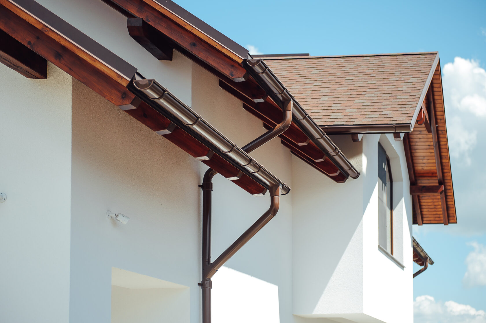 Cum calculezi corect sistemul pluvial la acoperiș?