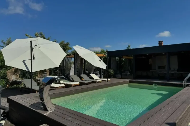 Vipvilla.md terasă cu decking WPC, Dumbrava, mun. Chișinău