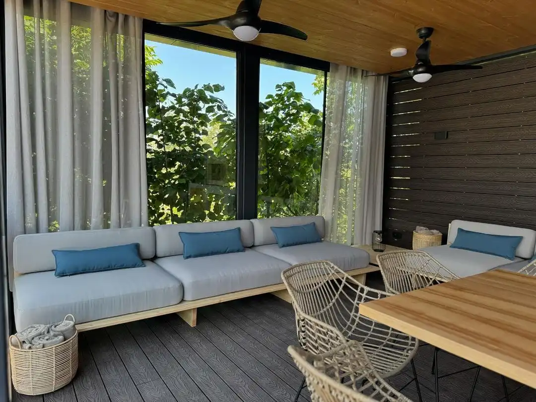 Vipvilla.md terasă cu decking WPC, Dumbrava, mun. Chișinău