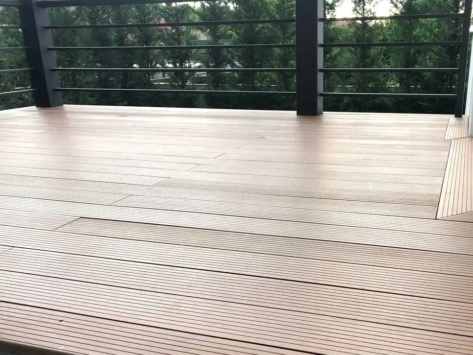 Терраса из декинга, Думбрава, Кишинев.