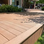 Terasă cu decking din lemn plastifiat WPC, ﻿satul Goianul Nou, comuna Stăuceni, mun. Chișinău