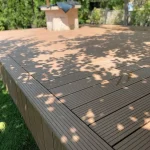 Terasă cu decking din lemn plastifiat WPC, ﻿satul Goianul Nou, comuna Stăuceni, mun. Chișinău