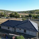 Acoperiș din țiglă metalică, model Arctica, RAL – 7016