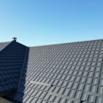 Acoperiș din țiglă metalică, model Arctica, RAL – 7016